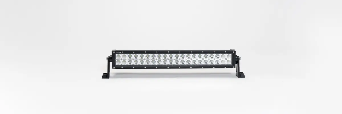 1320151  -  20 In 120W 8.6A At 12Vs 90 Deg Flod/8 Dg Spot 4848 Effec Lums Clear Len Blac Alu 1