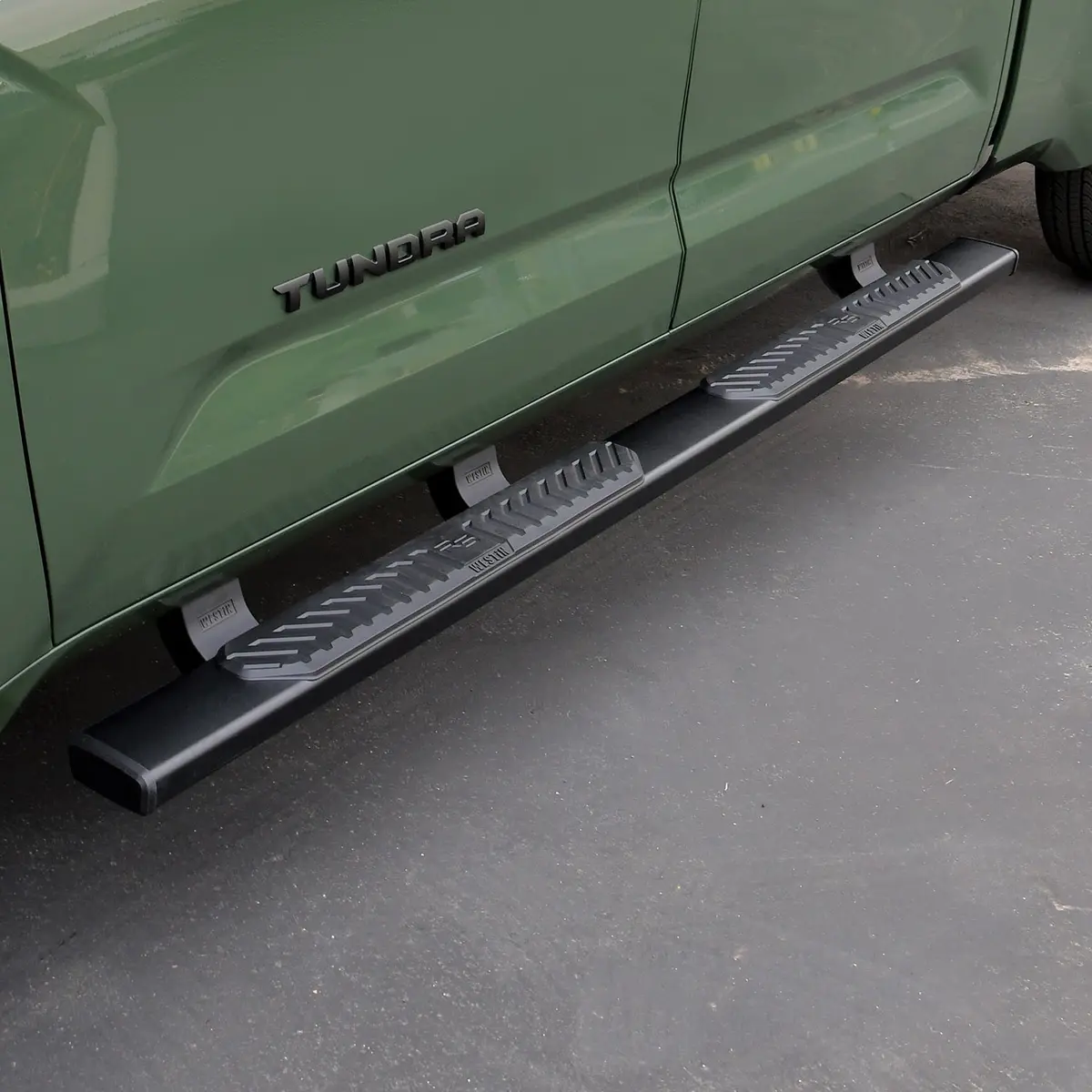Step Nerf Bar Kit 1