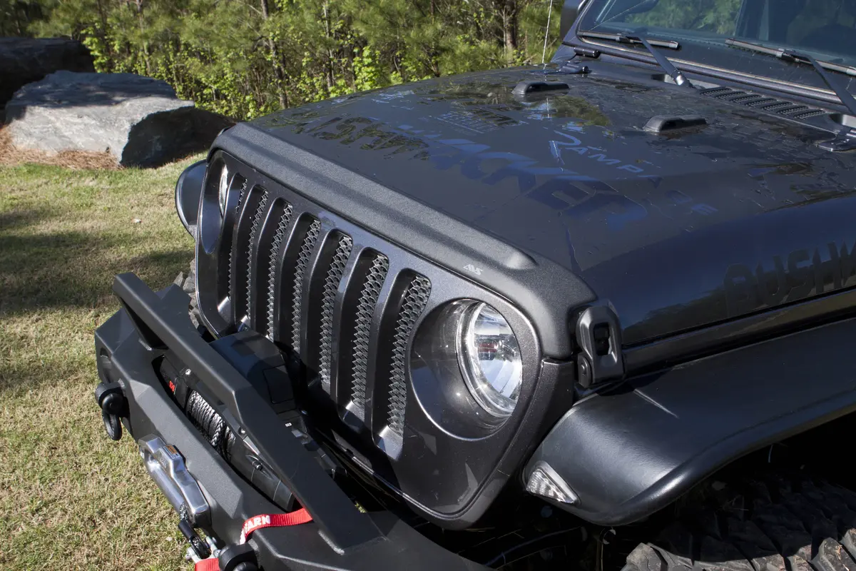 436148  -  Aeroskin Ii Hood Protector - Textured Black 1