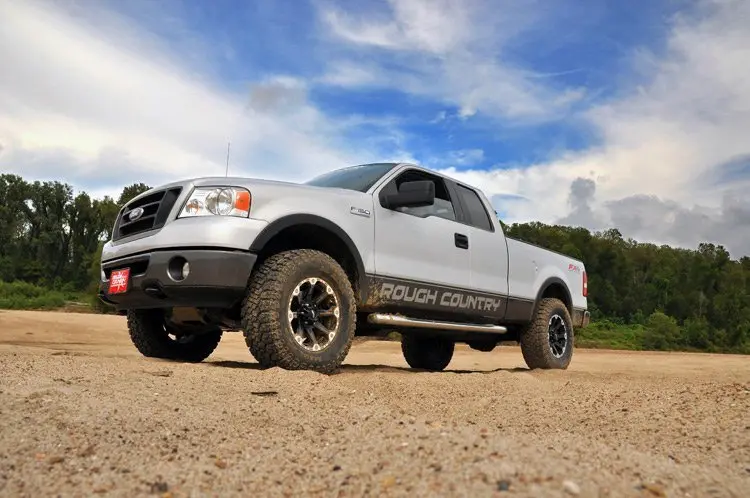 57032 - 2.5 Inch Lift Kit - N3 Struts/N3 - Ford F-150 2Wd (2004-2008) 2