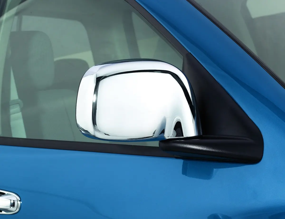 687666  -  Chrome Mirror Covers 1