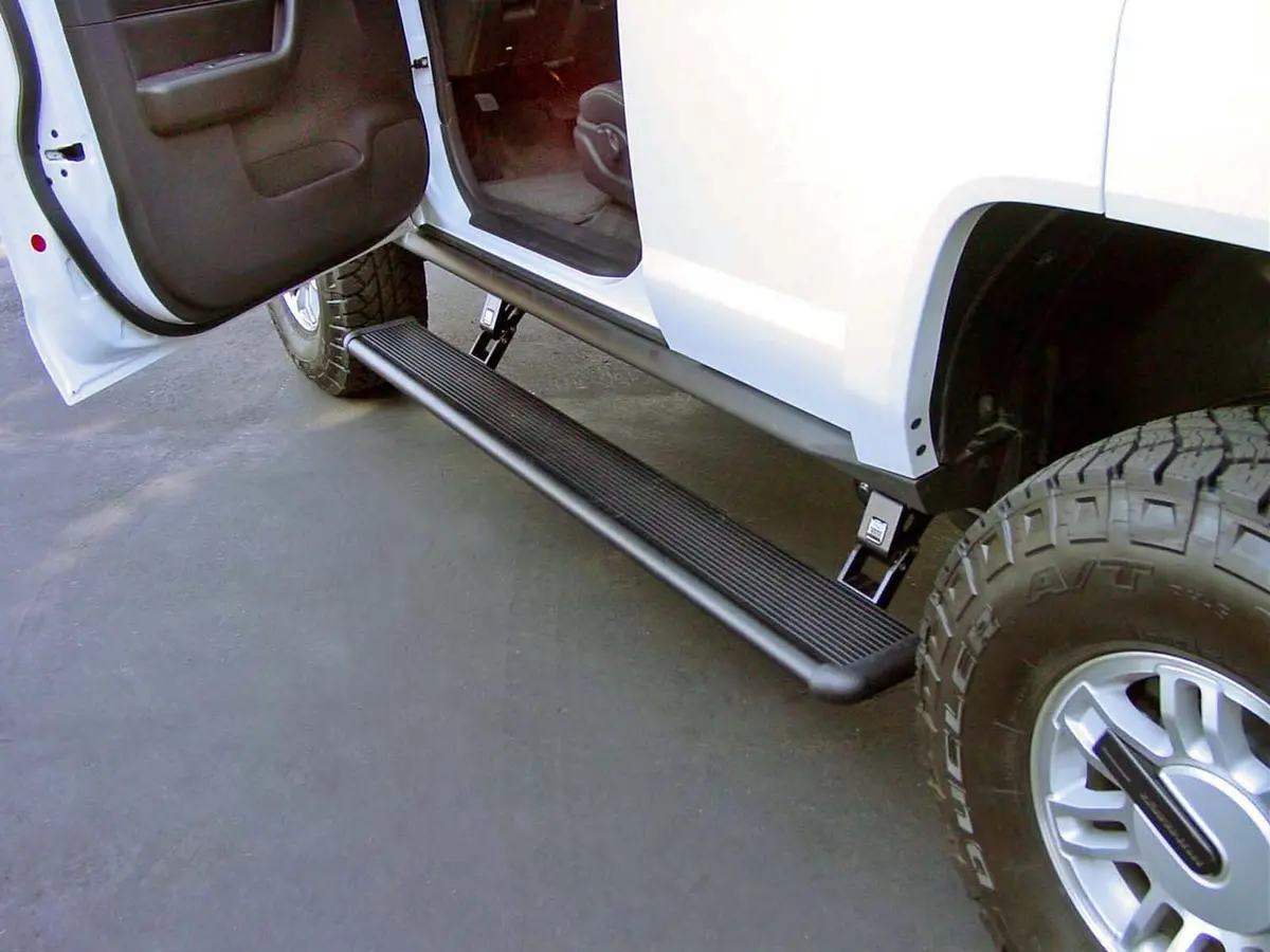 75116-01A  -  Powerstep Electric Running Board - 05-10 Hummer H3, 09-19 Hummer H3t 1