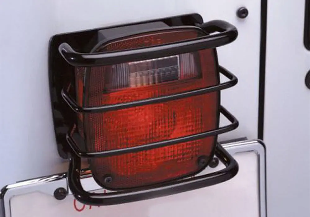 8660  -  Taillight Euroguards 1
