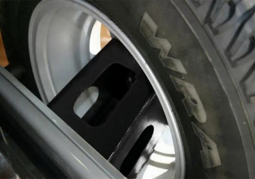 86610  -  Rear Tire Mount Kit For Recovery Bumper 1