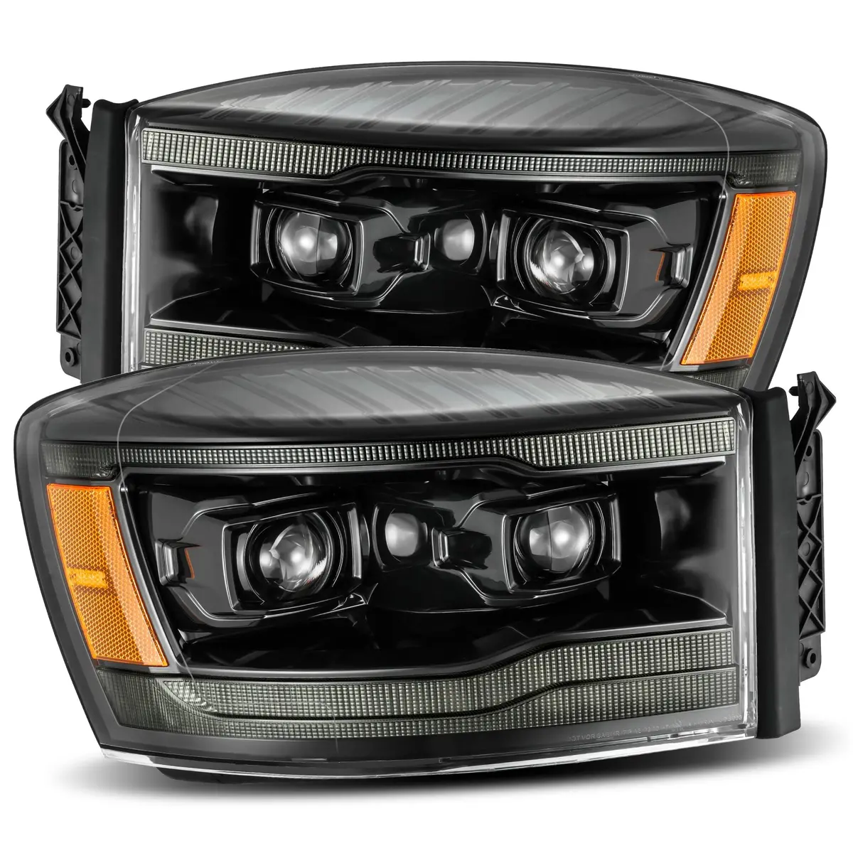 880533  -  Luxx-Series Projector Headlights 1
