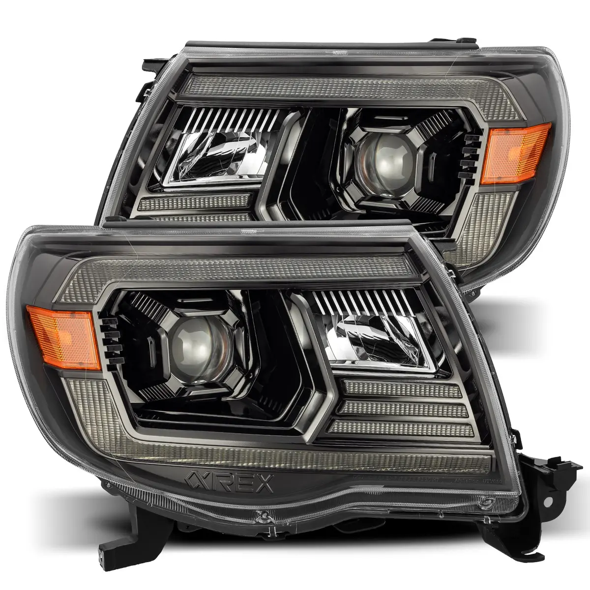880739  -  Luxx-Series Projector Headlights 1