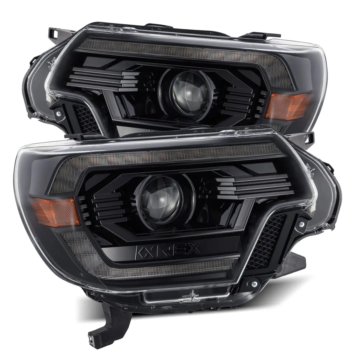 880750  -  Luxx-Series Projector Headlights 1