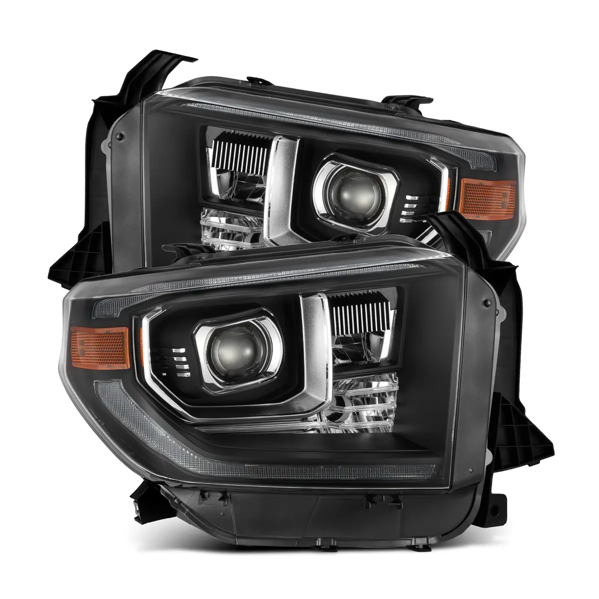 880835  -  Luxx-Series Projector Headlights 1