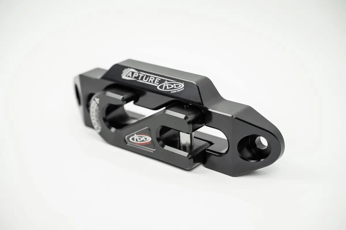 Ac99157590na  -  1 5/16" Winch Fairlead Plate With Recessed Round End Hook In Black 1