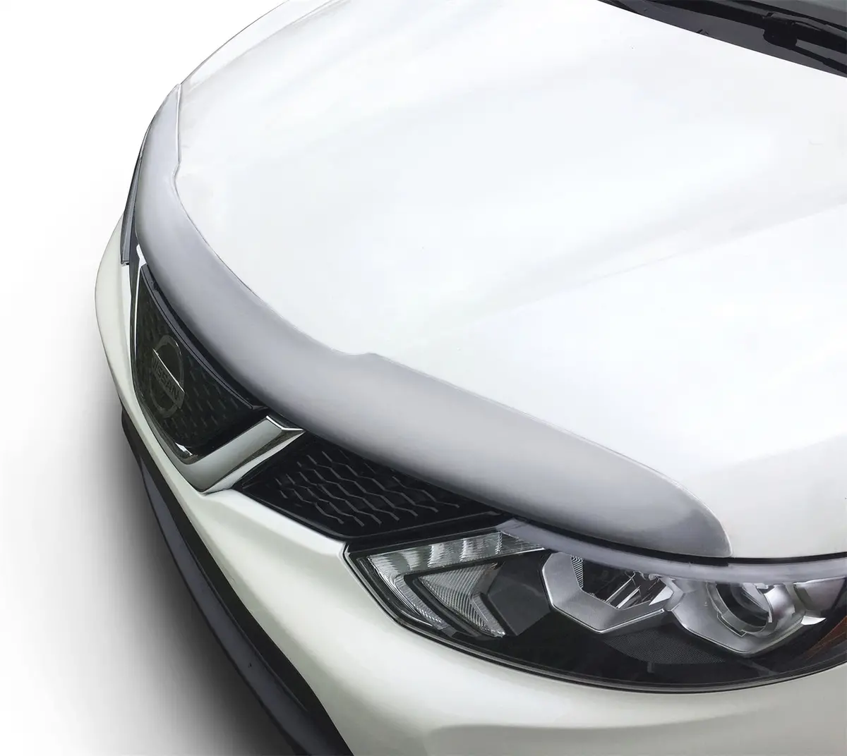 622148  -  Aeroskin Hood Protector - Chrome 1