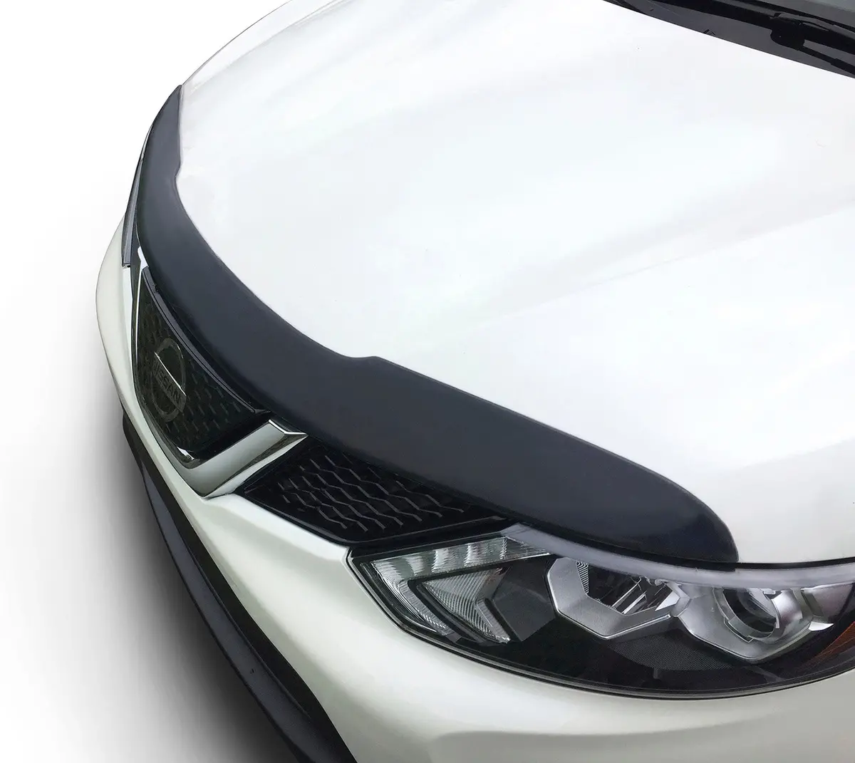 322170  -  Aeroskin Hood Protector - Smoke 1