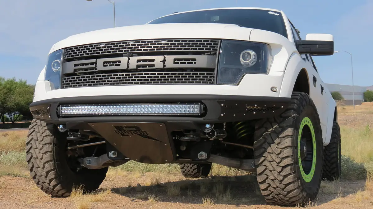 F012472990103  -  Venom R Front Bumper 1