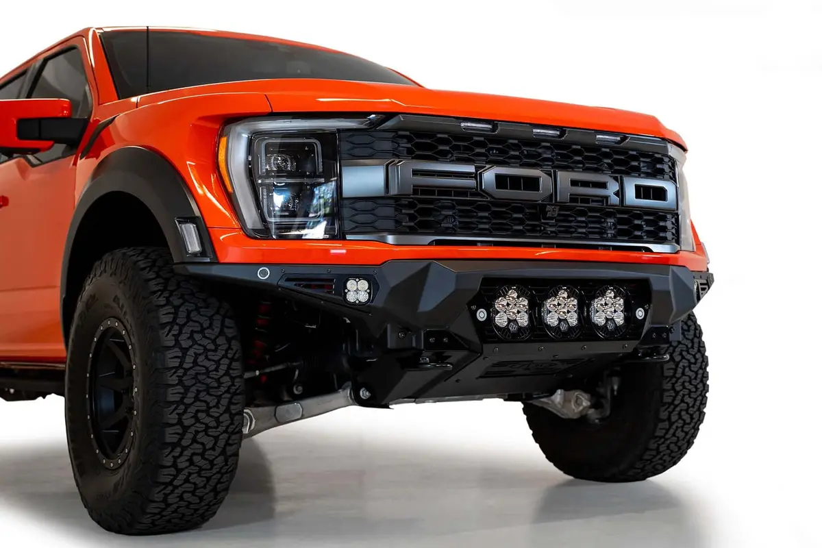 F210014100103  -  Bomber Front Bumper 1