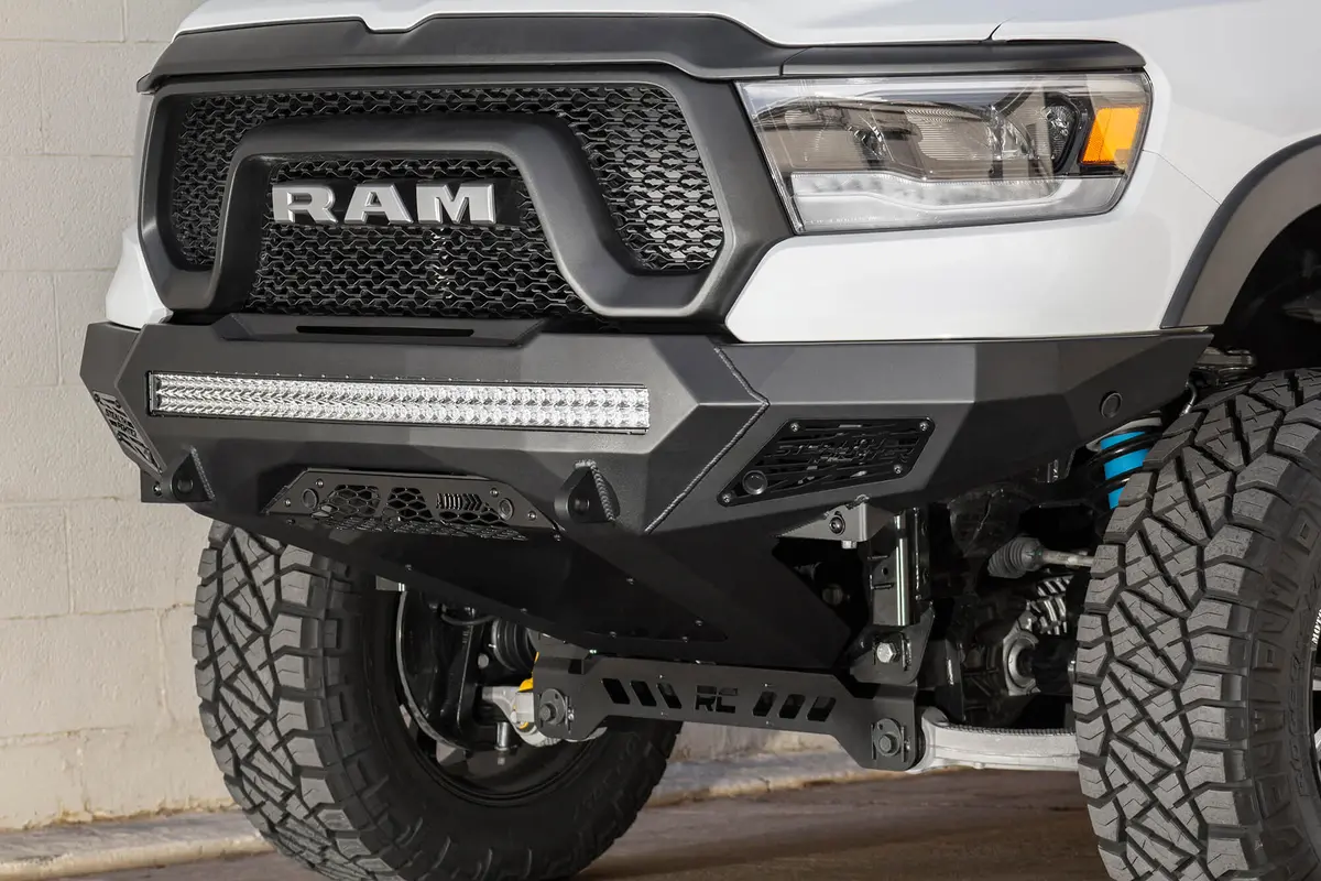 F611402770103  -  Stealth Fighter Front Bumper 1