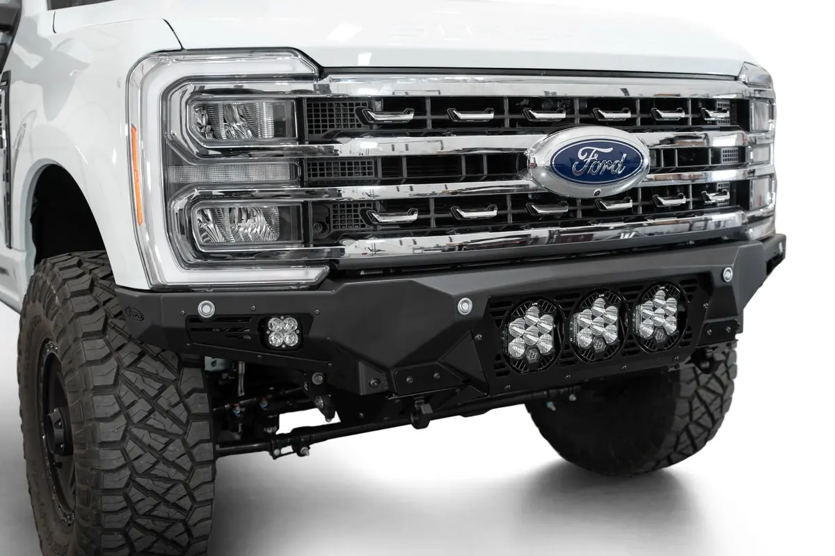 F810014100103  -  Bomber Front Bumper 1