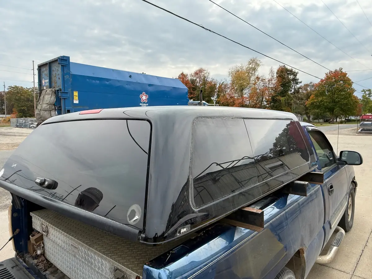 Used Ford F150 6.5' Short Box 2004-2008 Fiberglass Ua Black Color Code: Cl2510-17A Location: B-5-2 1