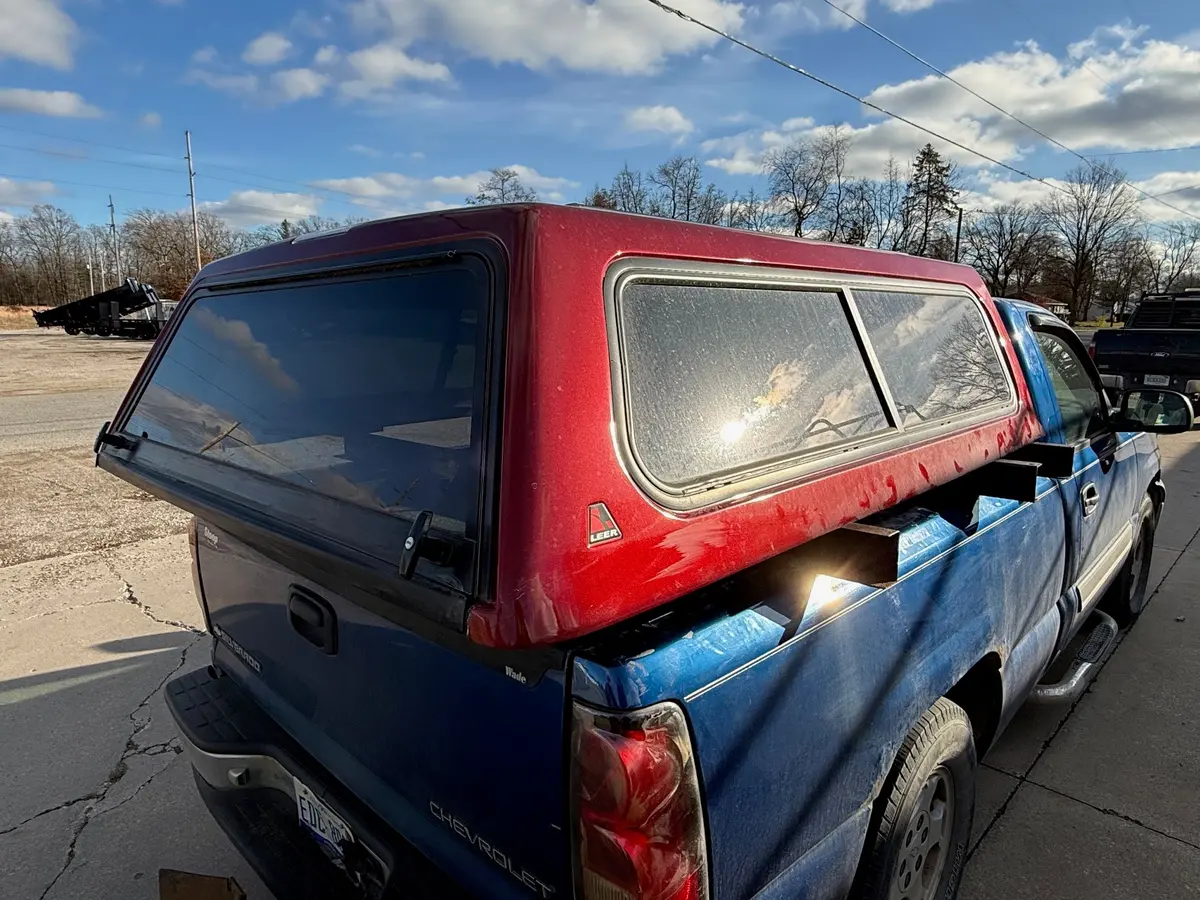 Used Ford F150 6.5' Short Box 2009-2014 Fiberglass Truck Topper Camper Shell Red Code: Cl191 Location: A-6-1 1