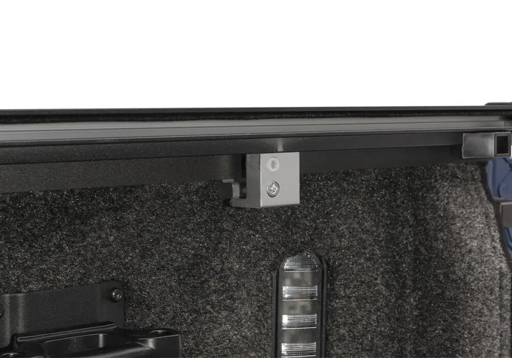 30335  -  Retrax Ix Tonneau Cover - 2019-2023 Ford Ranger 5' Bed 1