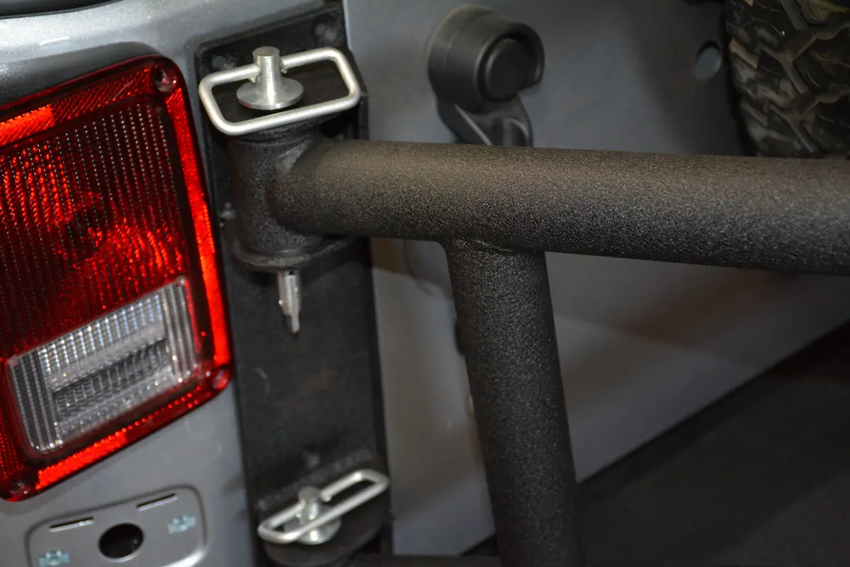 07-18 Jeep Jk Body Mount Tire Carrier; Tc1 1