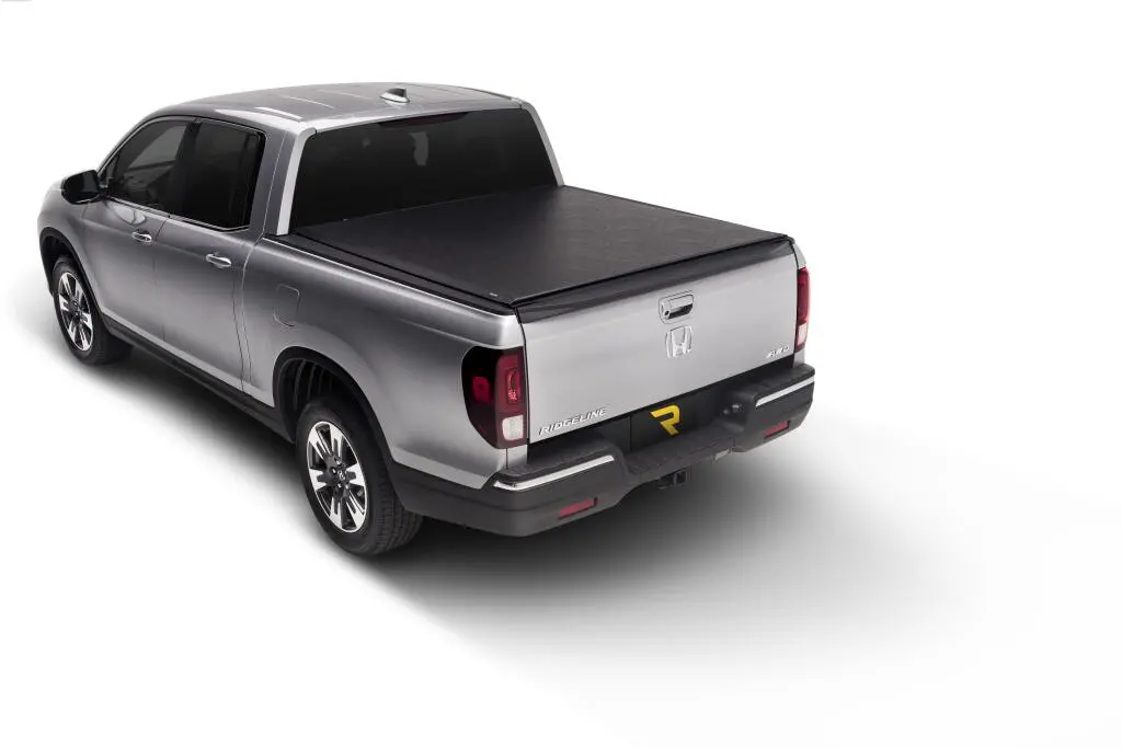 530601  -  Lo Pro Tonneau Cover - Black - 2017-2024 Honda Ridgeline 1