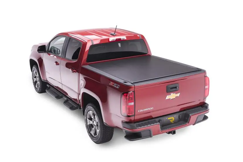 561101  -  Lo Pro Tonneau Cover - Black - 2002-2013 Chevy Avalanche 1