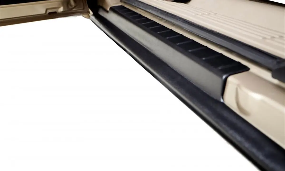14102  -  Trail Armor Rocker Panel Black, Incl. Side Panels/Sill Plate Cover, 4-Piece Set 1