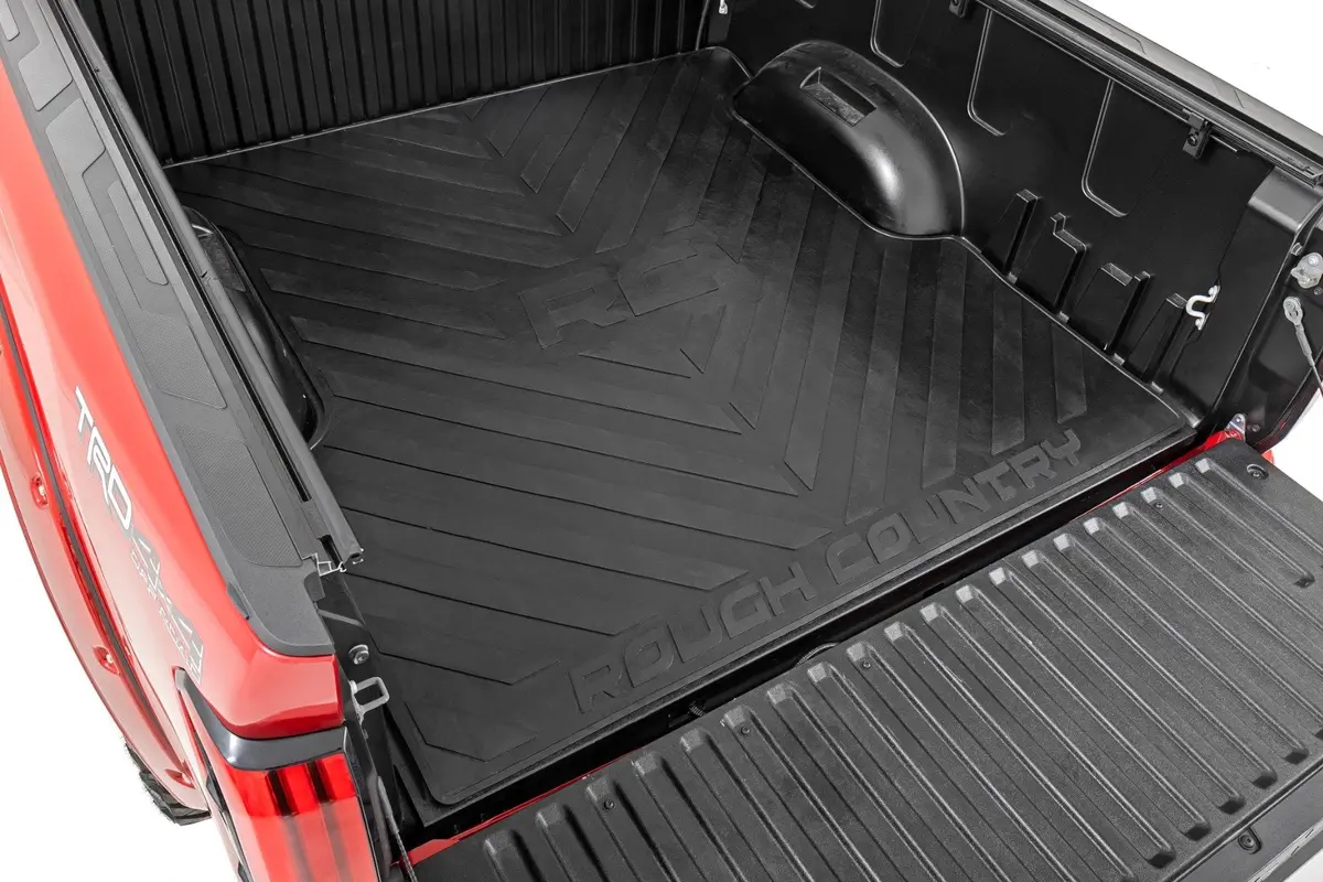Rcm689  -  Bed Mat - 5'7" Bed - Rc Logo - Toyota Tundra 2Wd/4Wd (2022-2025) 1