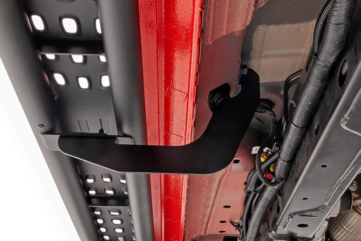 14007  -  Ov2 Running Boards - Side Step Bars - 4-Door - Ford Bronco 4Wd (2021-2025) 1