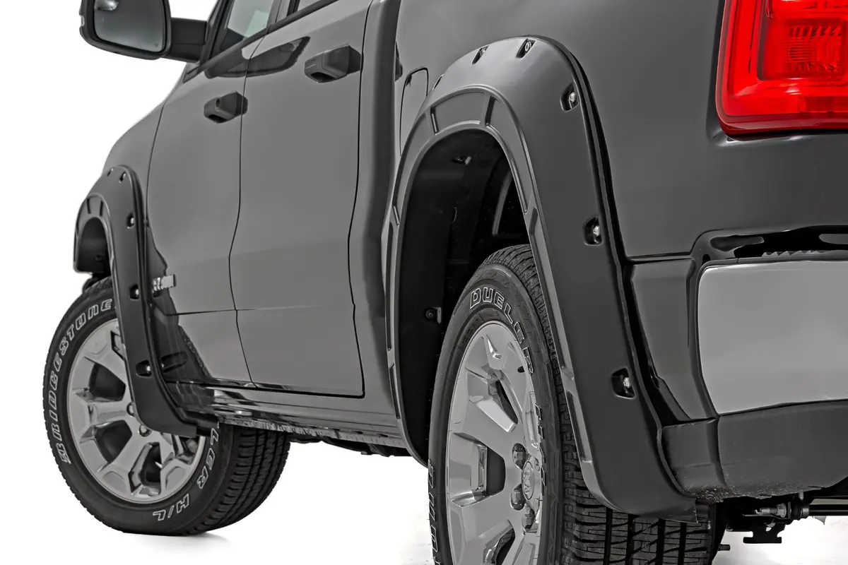 A-D319205-Pw7  -  Fender Flares - Defender - Pw7 Bright White - Ram 1500 2Wd/4Wd (2025) 1