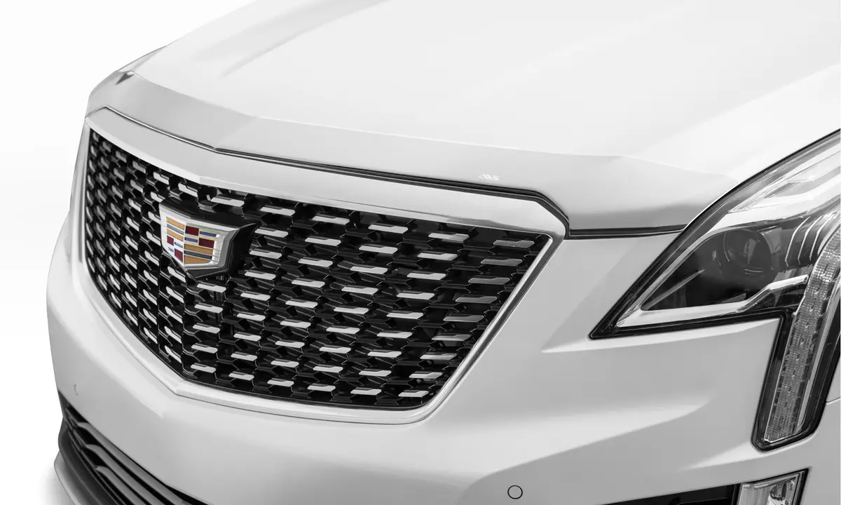 622133  -  Aeroskin Hood Protector - Chrome 1