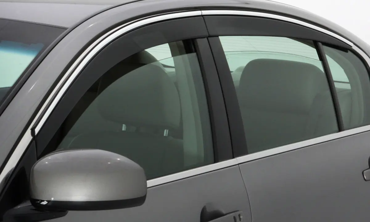 794028  -  Ventvisor Deflector; Smoke W/Chrome Trim; Low Profile; 4 Pc. 1