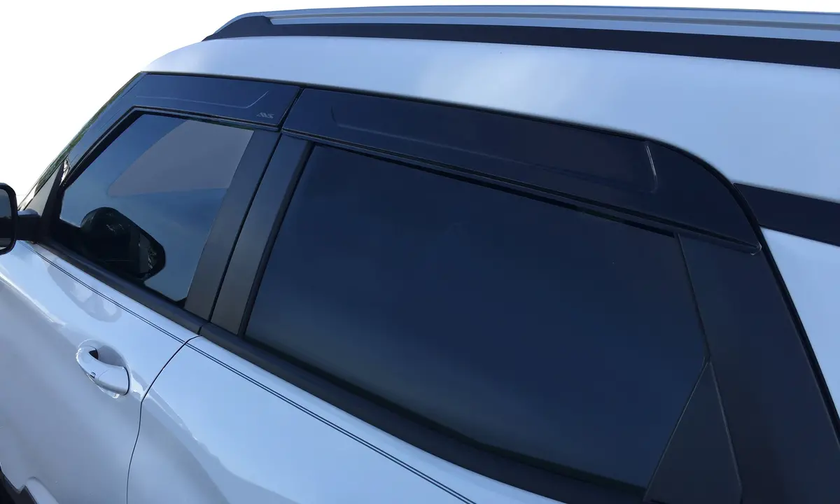 894099  -  Ventvisor Deflector; Smoke; Low Profile; Outside Mount; 4 Pc. 1