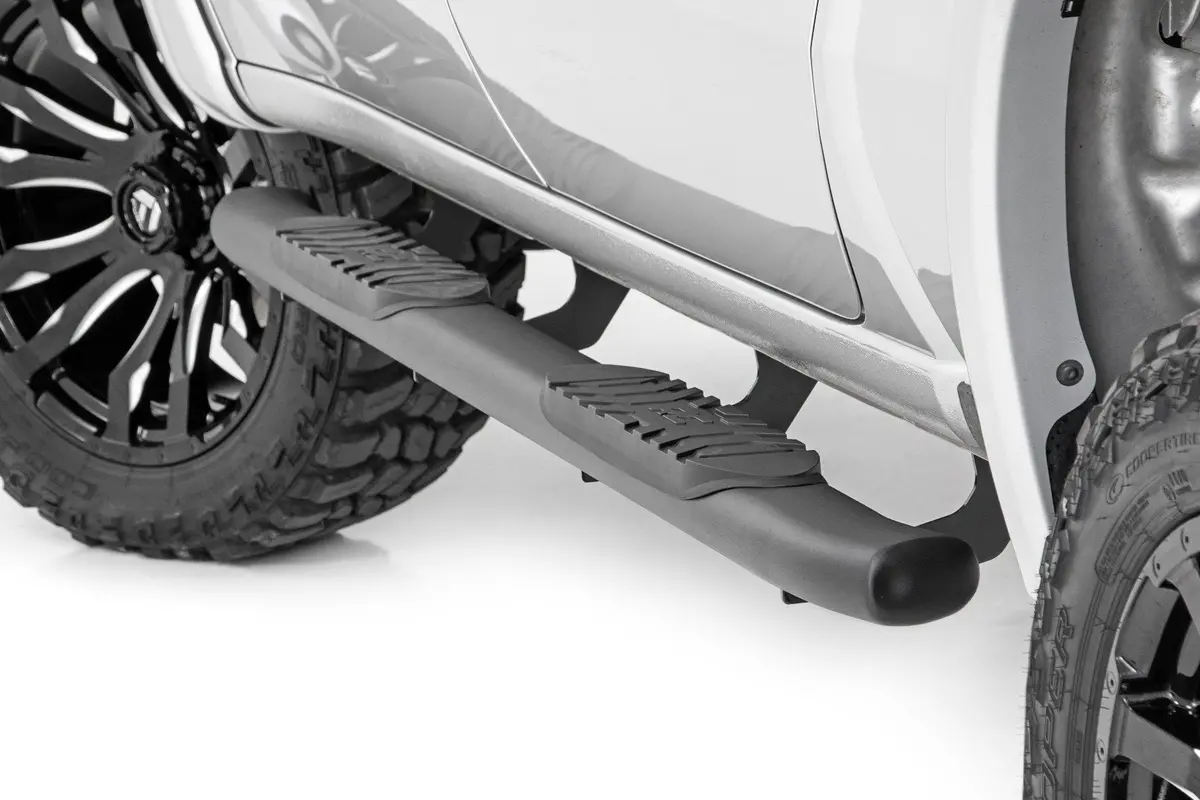 21002  -  Oval Nerf Step - Crew Cab - Chevy/Gmc 1500/2500Hd/3500Hd (19-25 & Classic) 1