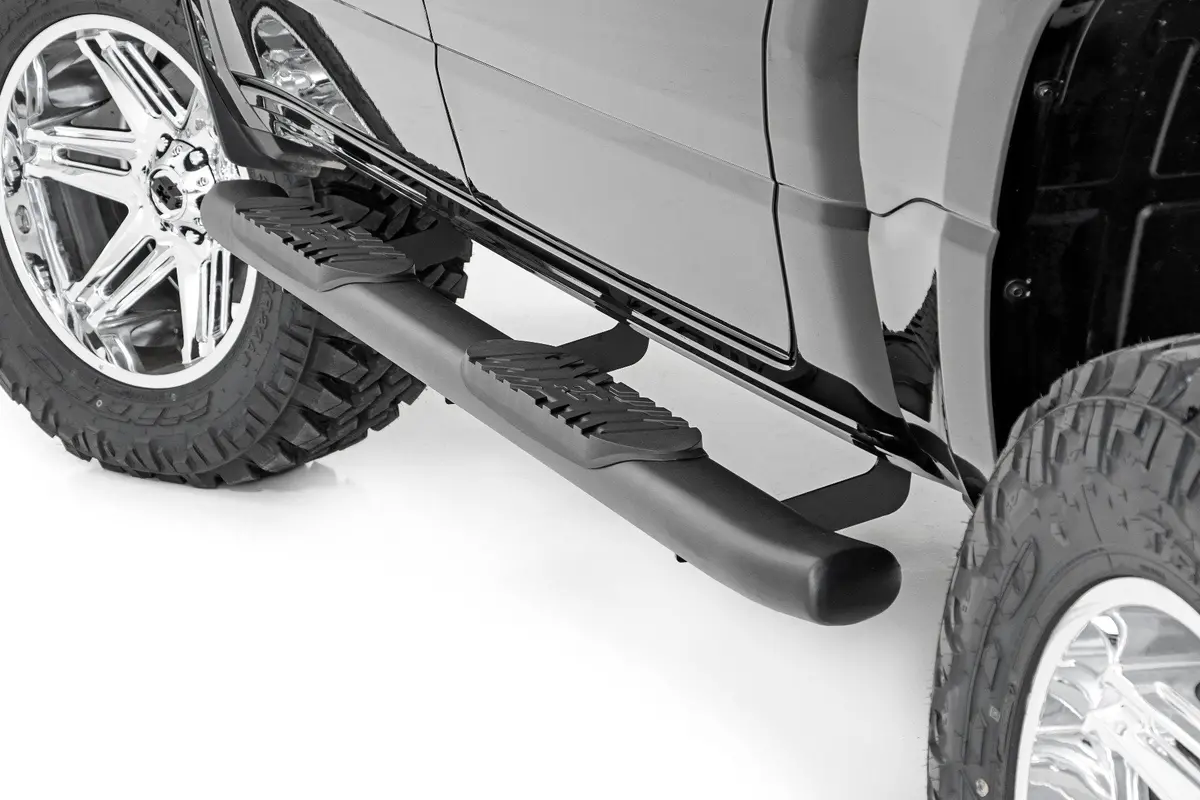 21004  -  Oval Nerf Step - Crew Cab - Black - Ram 1500 (19-25)/1500 Trx (21-24) 1