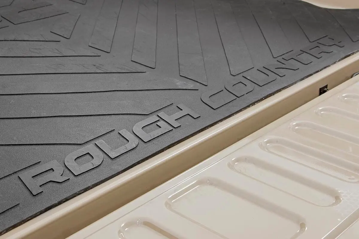 Rcm673  -  Bed Mat - 6'7" Bed - Rc Logo - Chevy/Gmc Sierra/Silverado 1500 (19-25) 1