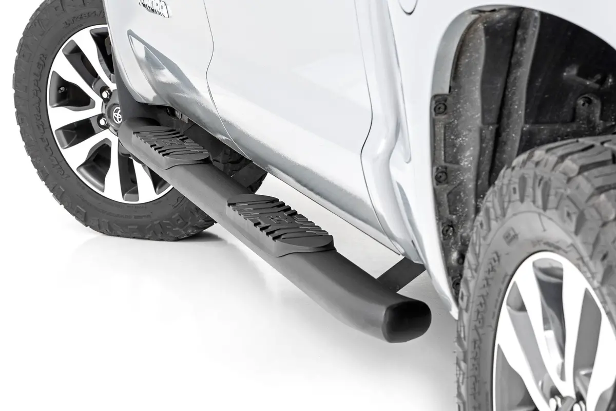 21009  -  Oval Nerf Step - Crew Cab - Black - Toyota Tundra 2Wd/4Wd (2007-2021) 1