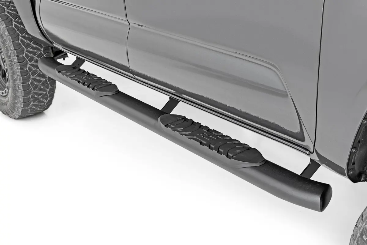 21008  -  Oval Nerf Step - Double Cab - Black - Toyota Tacoma 2Wd/4Wd (2005-2023) 1