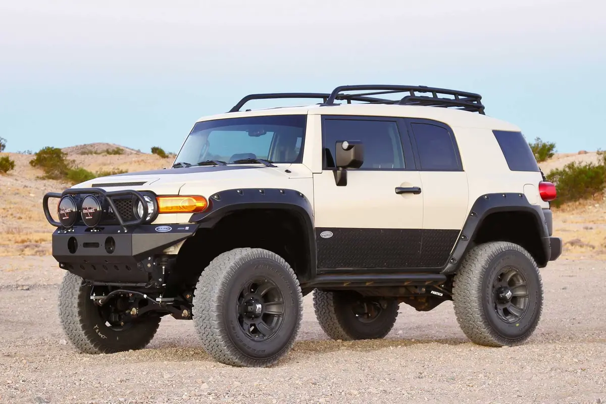 K7024 - 6" Basic Sys W/Perf Shks 2010-13 Toyota Fj 4Wd. 2