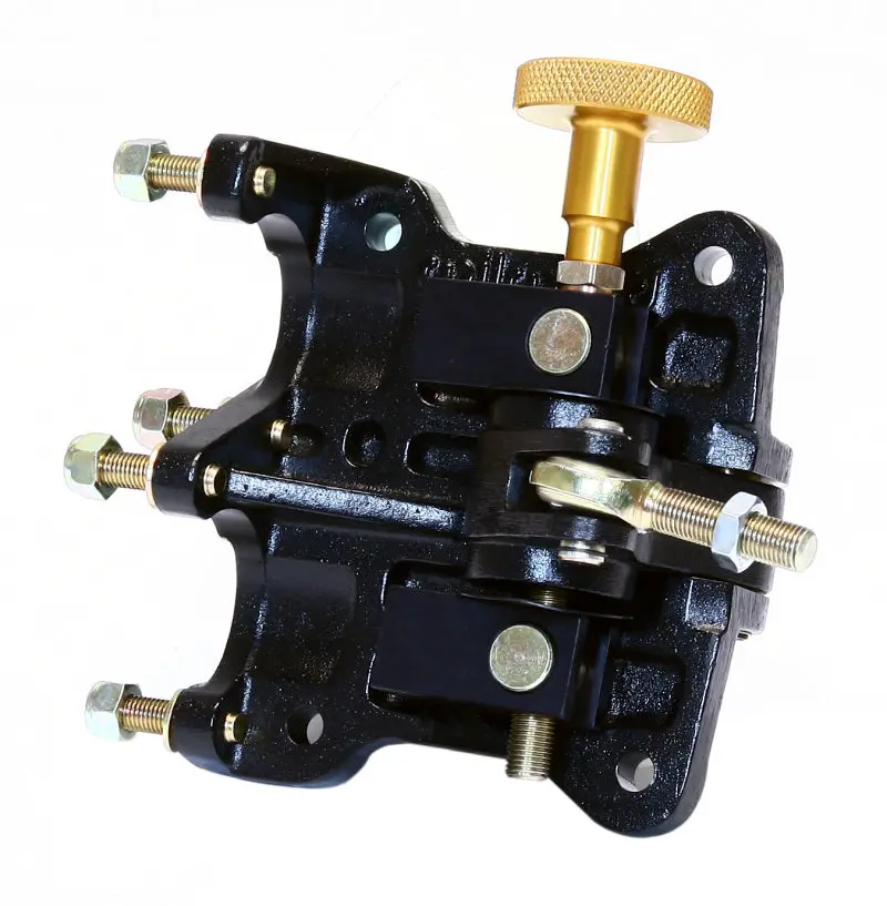 Wilwood 60° Master Cylinder Mounting Bracket With Integrated Balance Bar Assembly 1
